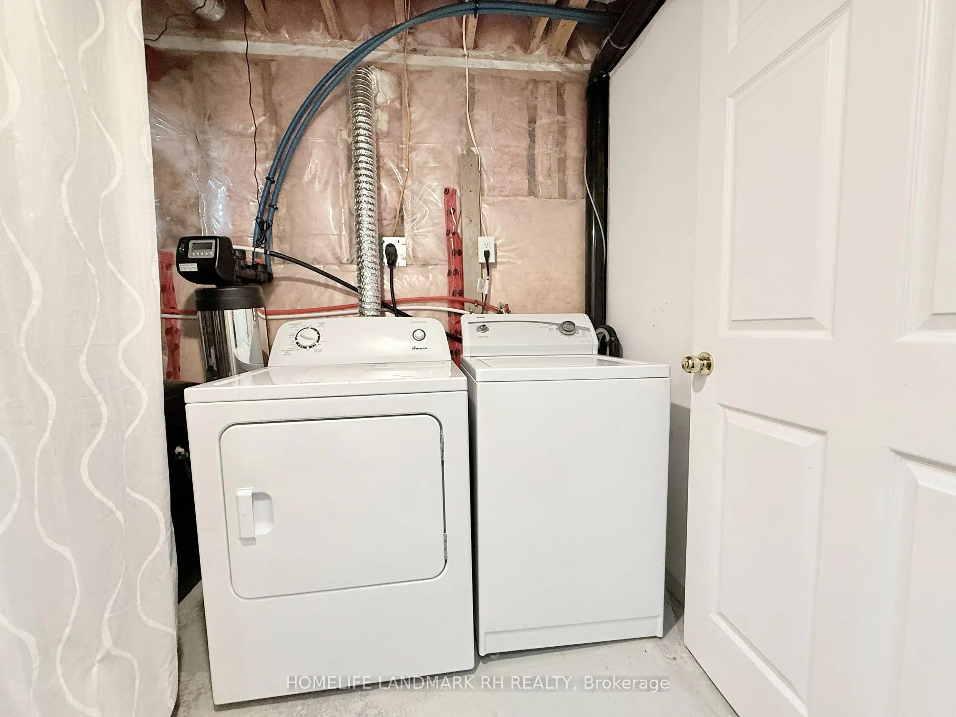 Photo 13 of Unit BSMT, 24 Spring Farm Road, Aurora, Bayview Northeast — HOMEH
