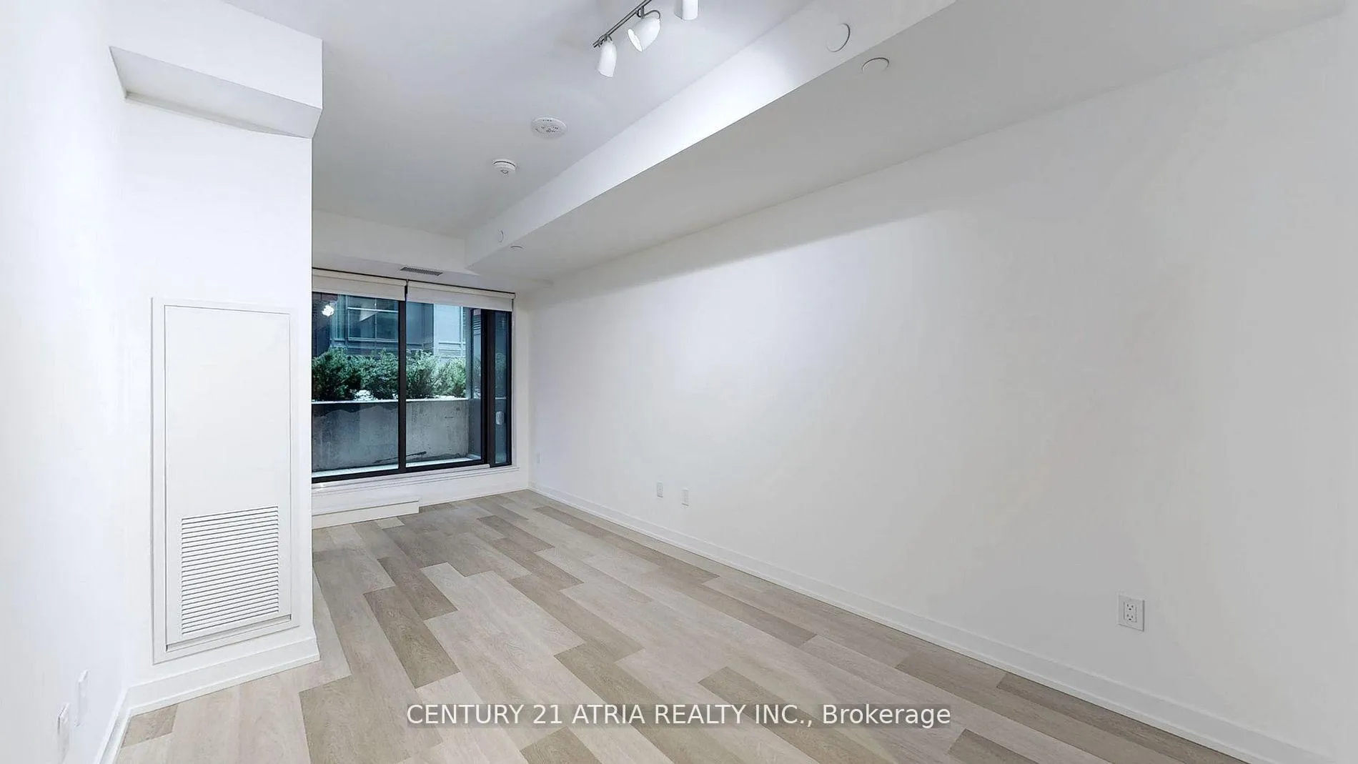 Photo 4 of Unit 201, 28 Eastern Avenue, Toronto, Moss Park — HOMEH