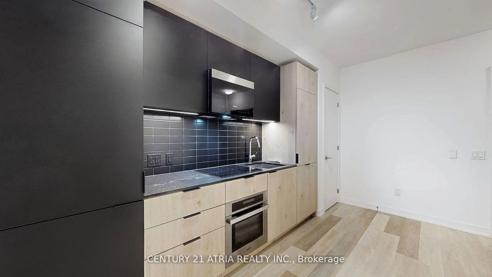 Photo 8 of Unit 201, 28 Eastern Avenue, Toronto, Moss Park — HOMEH