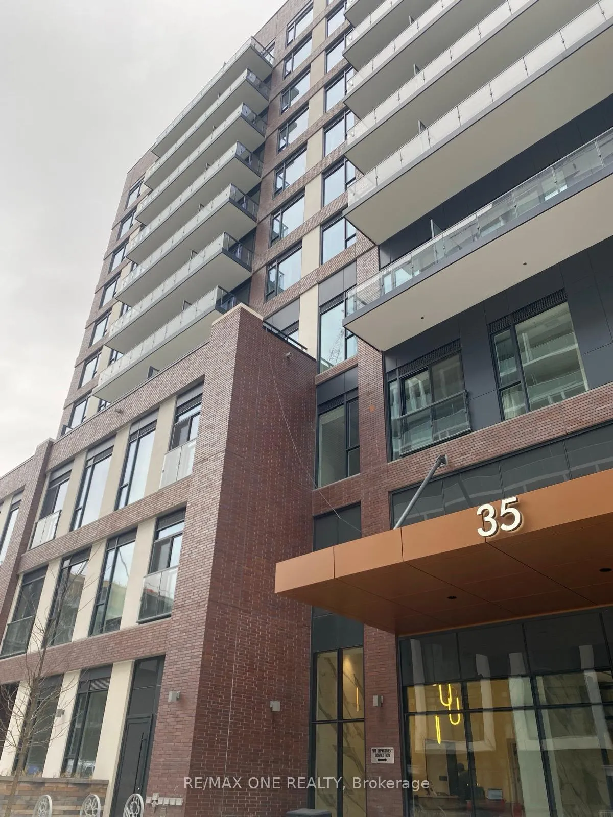 Front of Unit 721, 35 Tubman Avenue
