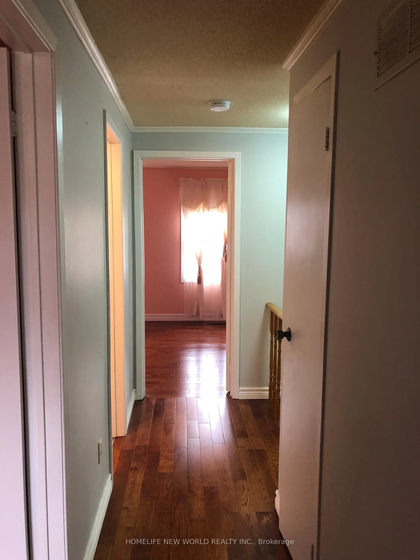 Photo 9 of 12 James Edward Drive, Markham, Middlefield — HOMEH