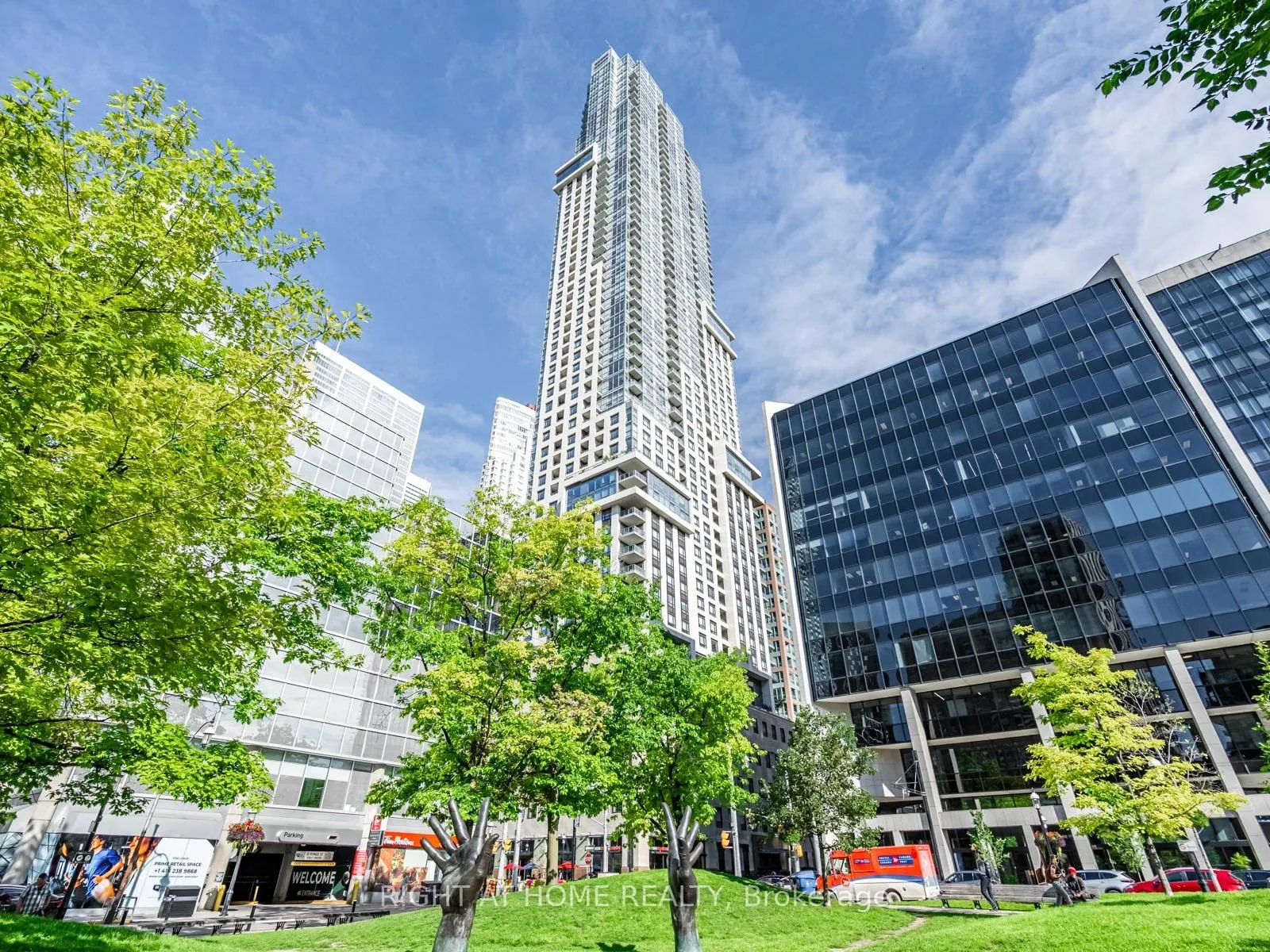 Photo 1 of Unit 813, 88 Scott Street, Toronto, Church-Yonge Corridor — HOMEH