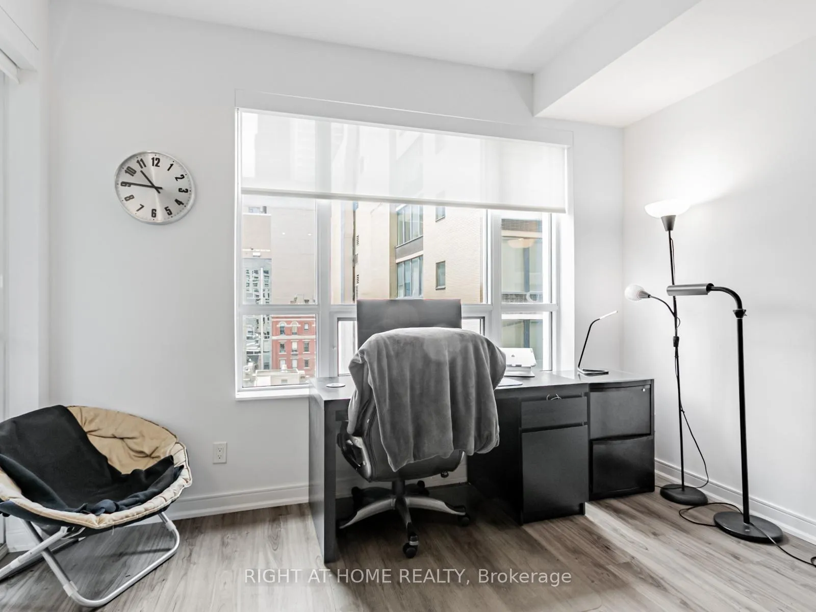 Photo 10 of Unit 813, 88 Scott Street, Toronto, Church-Yonge Corridor — HOMEH
