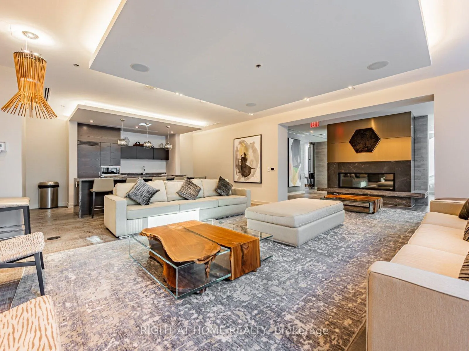 Photo 30 of Unit 813, 88 Scott Street, Toronto, Church-Yonge Corridor — HOMEH