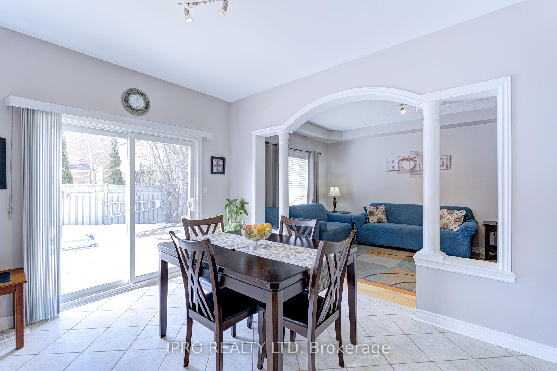 Photo 2 of 21 Trailview Lane, Caledon, Bolton West — HOMEH