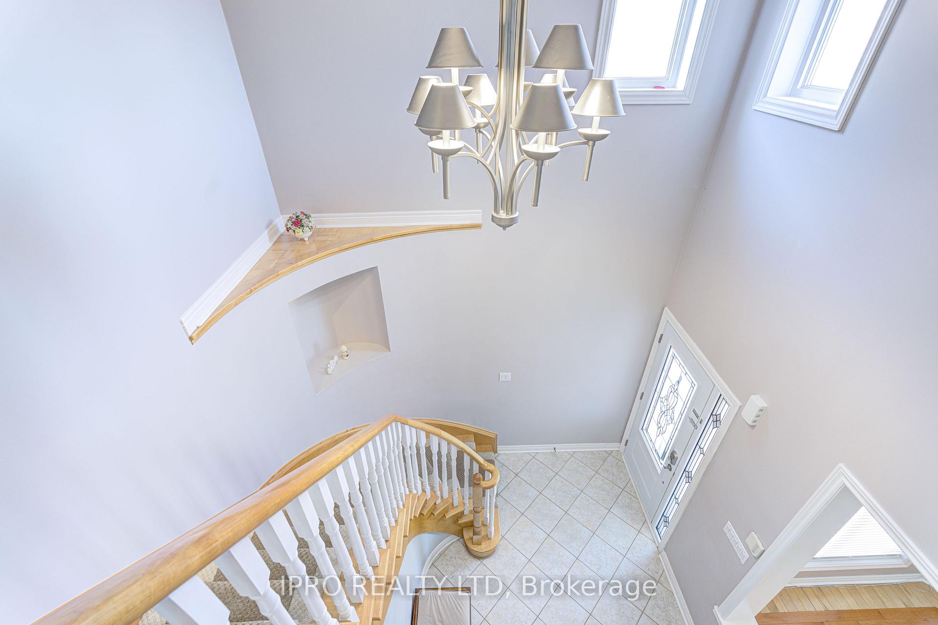 Photo 6 of 21 Trailview Lane, Caledon, Bolton West — HOMEH