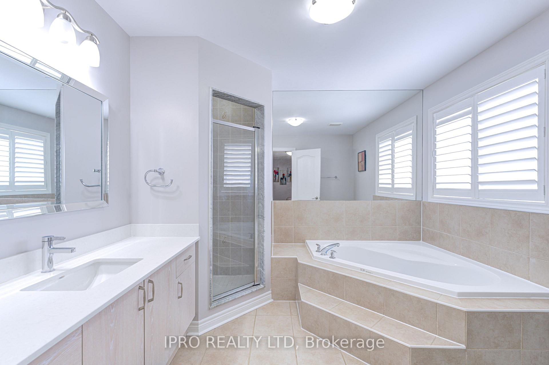Photo 15 of 21 Trailview Lane, Caledon, Bolton West — HOMEH