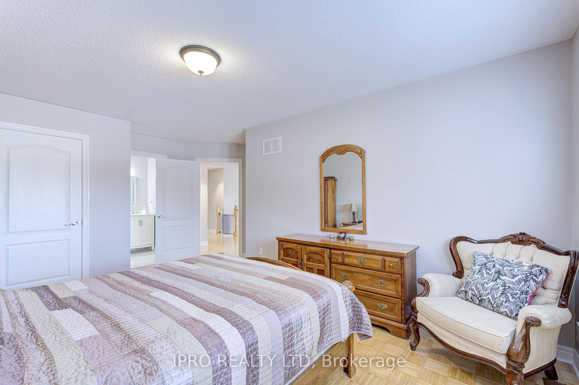 Photo 8 of 21 Trailview Lane, Caledon, Bolton West — HOMEH