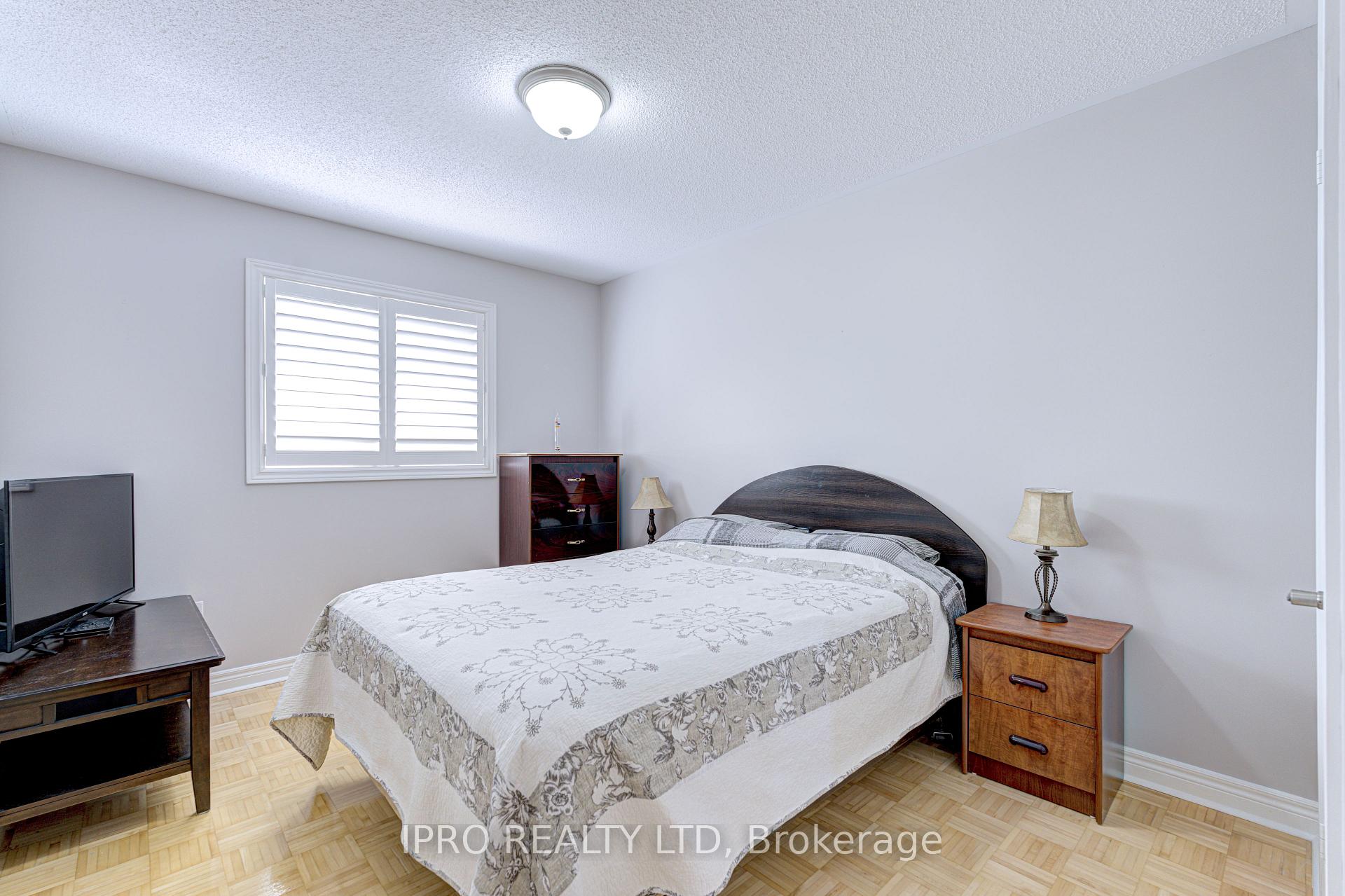 Photo 10 of 21 Trailview Lane, Caledon, Bolton West — HOMEH