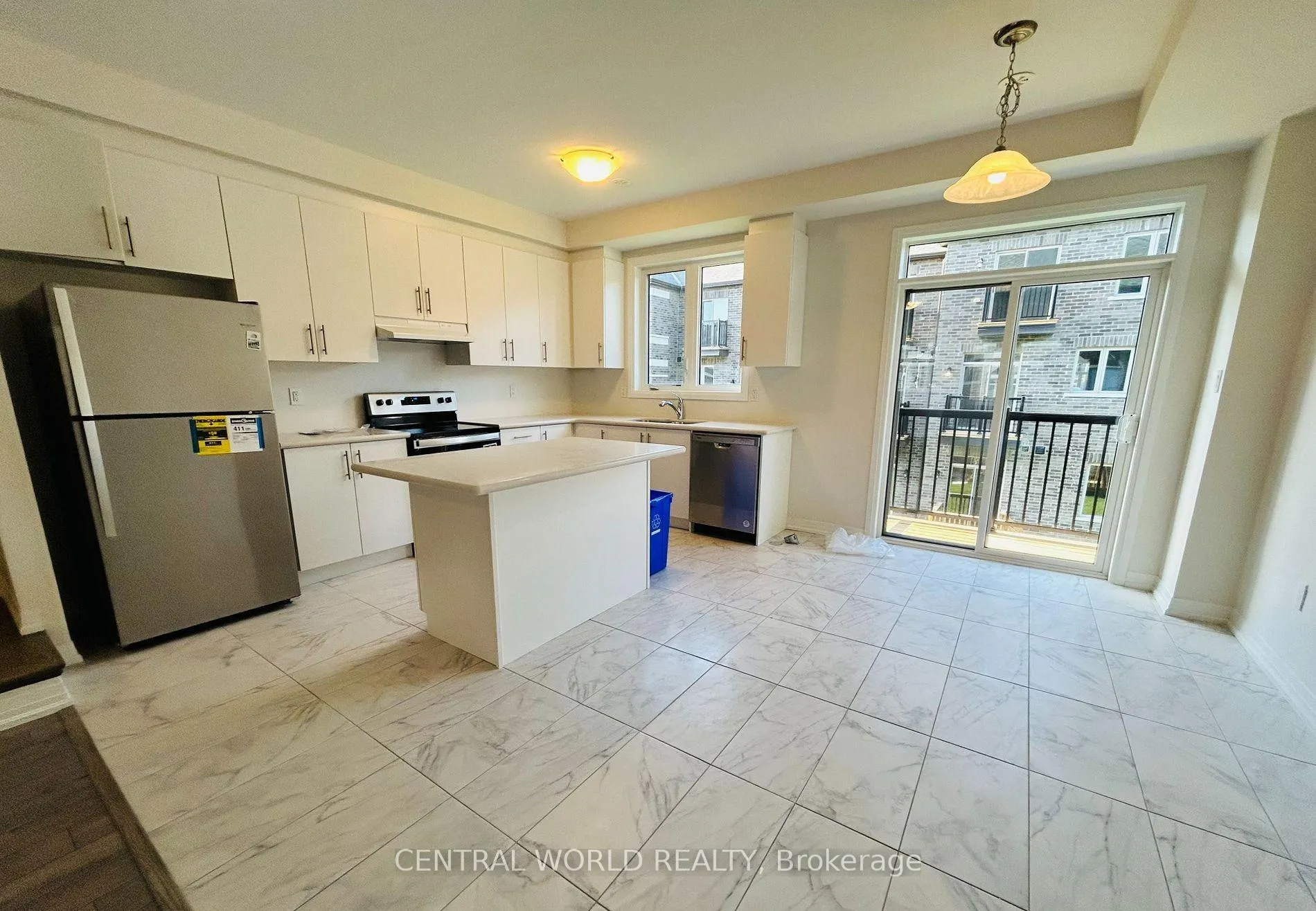Photo 3 of 70 Carneros Way, Markham, Cedar Grove — HOMEH