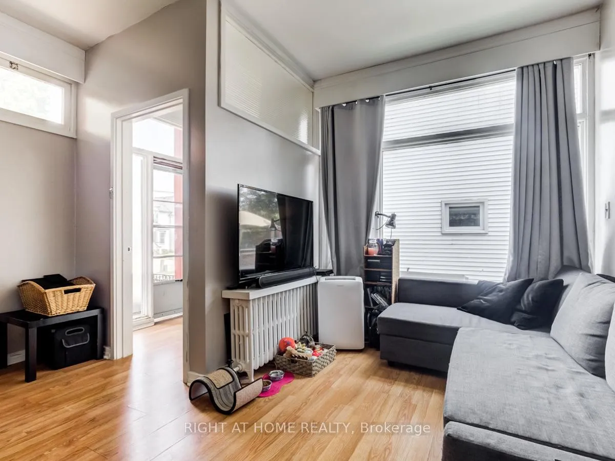 Photo 10 of 79 Queen Street, Clarington, Bowmanville — HOMEH