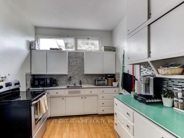 Photo 12 of 79 Queen Street, Clarington, Bowmanville — HOMEH