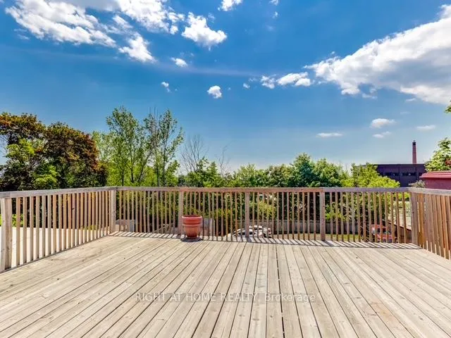 Photo 13 of 79 Queen Street, Clarington, Bowmanville — HOMEH