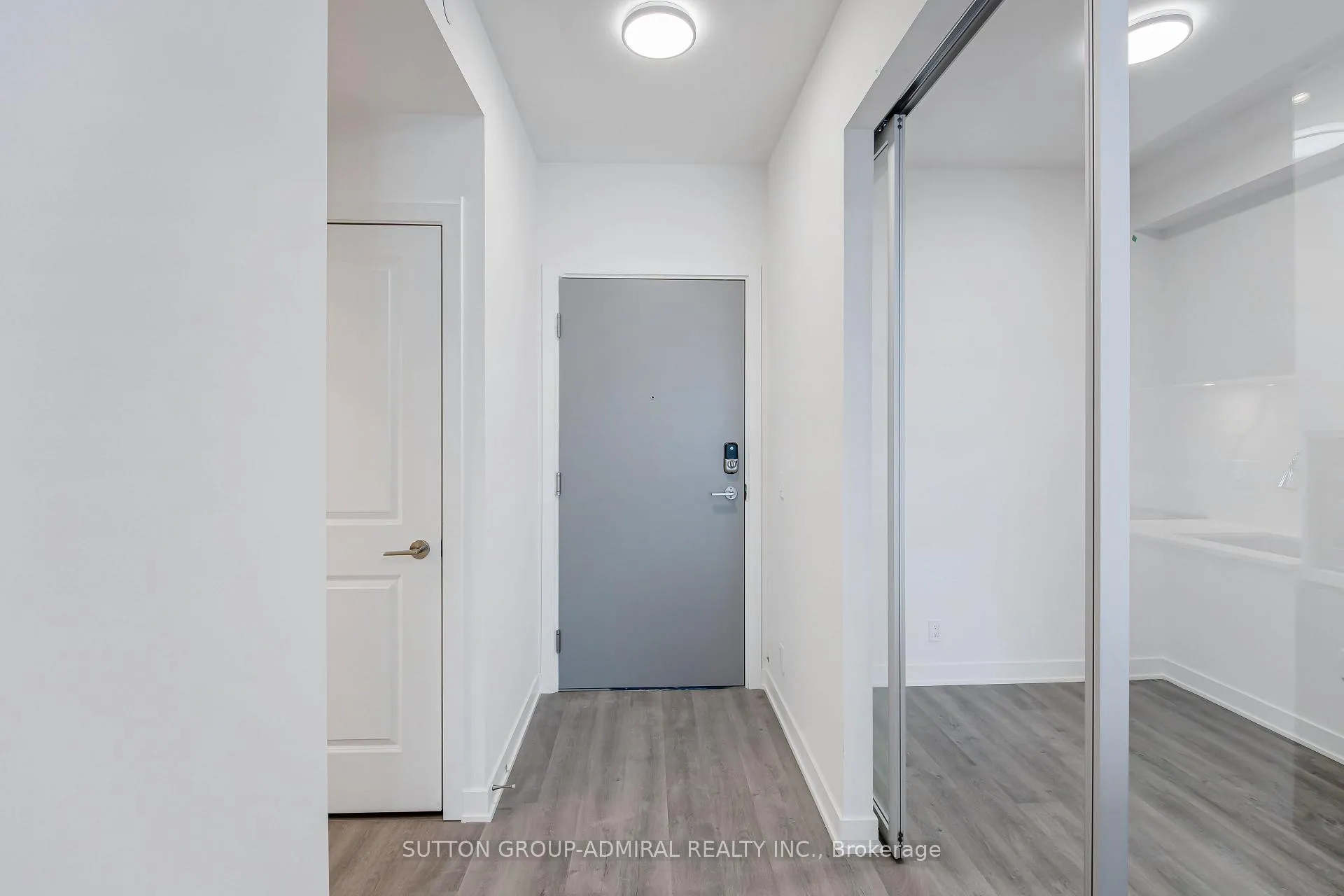 Photo 6 of Unit 3408, 30 Upper Mall Way, Vaughan, Brownridge — HOMEH