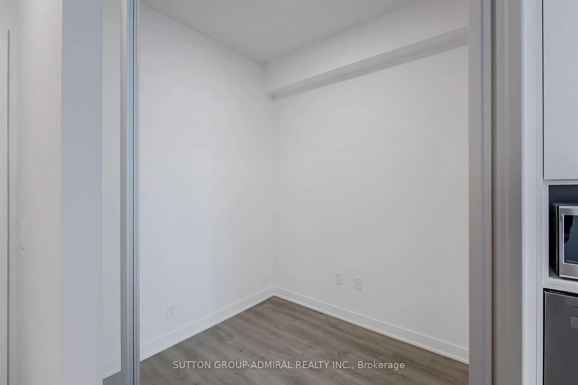 Photo 7 of Unit 3408, 30 Upper Mall Way, Vaughan, Brownridge — HOMEH