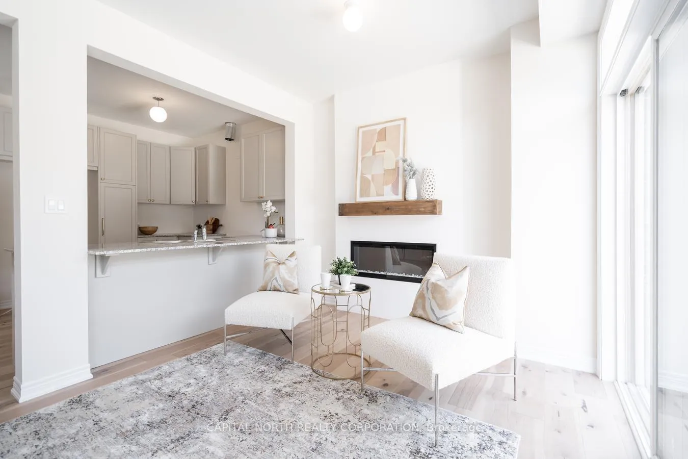 Photo 15 of 557 Barons Street, Vaughan, Kleinburg — HOMEH