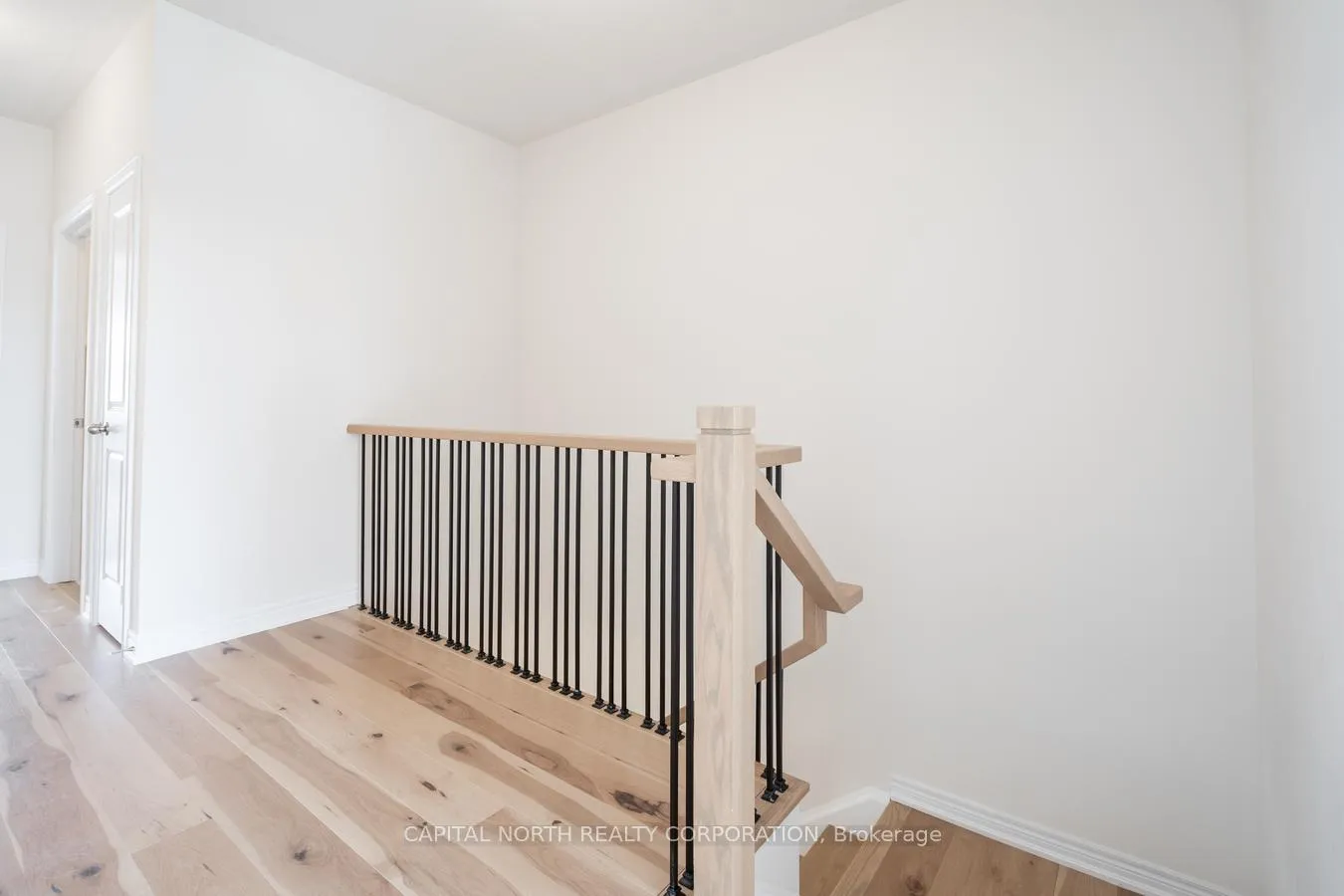 Photo 20 of 557 Barons Street, Vaughan, Kleinburg — HOMEH