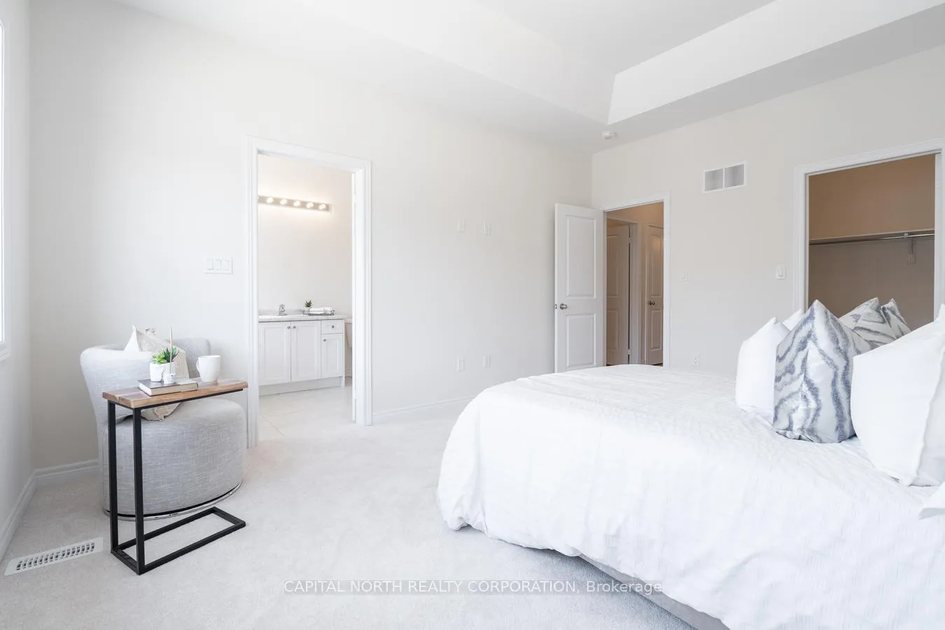 Photo 23 of 557 Barons Street, Vaughan, Kleinburg — HOMEH