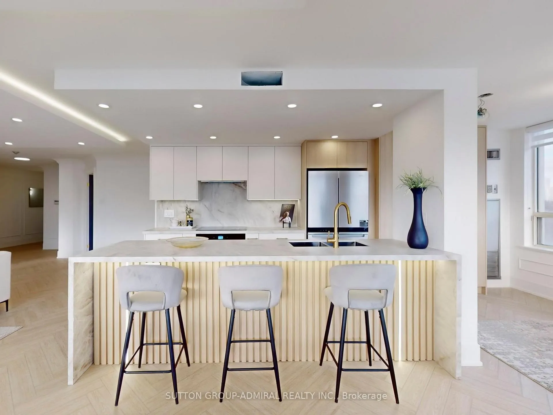 Photo 12 of Unit 513, 7 Townsgate Drive, Vaughan, Crestwood-Springfarm-Yorkhill — HOMEH