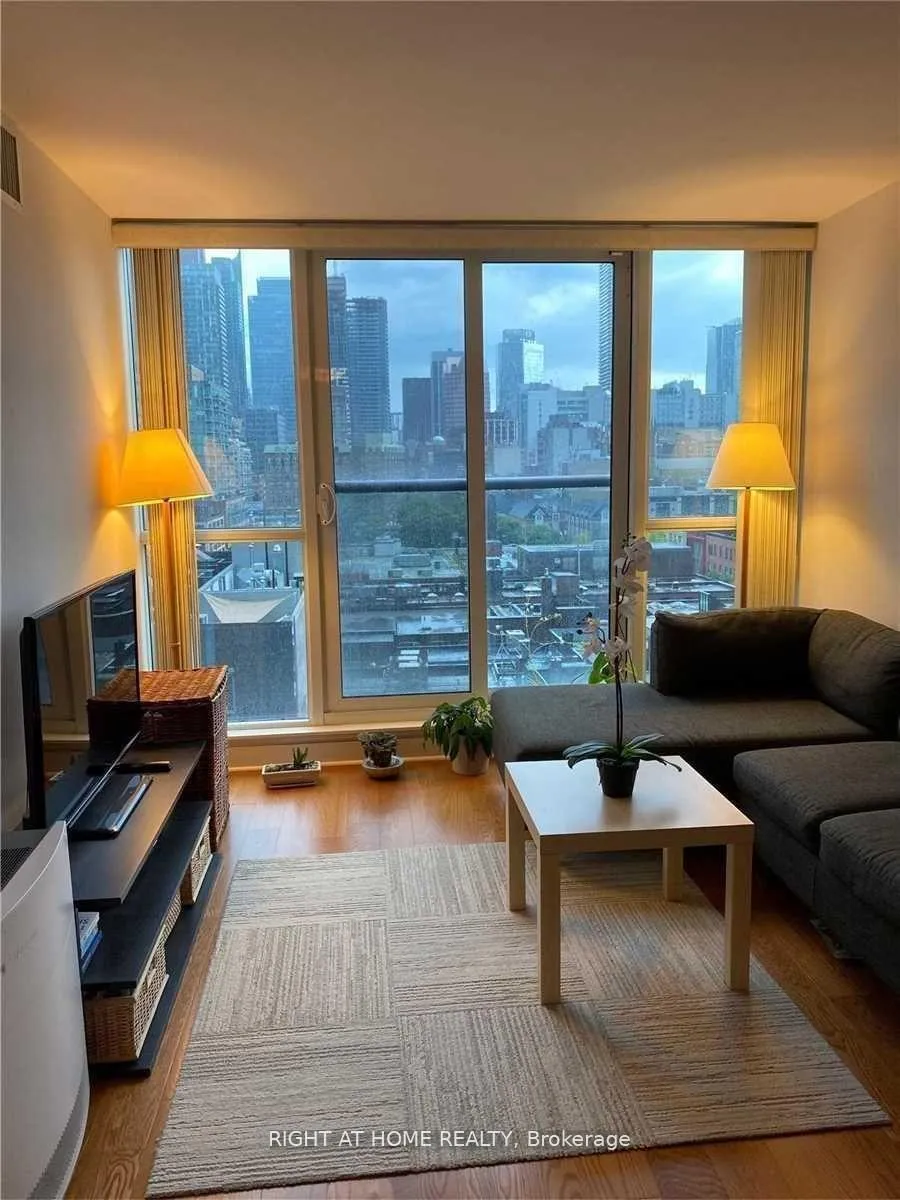 Photo 10 of Unit 1005, 320 Richmond Street E, Toronto, Moss Park — HOMEH