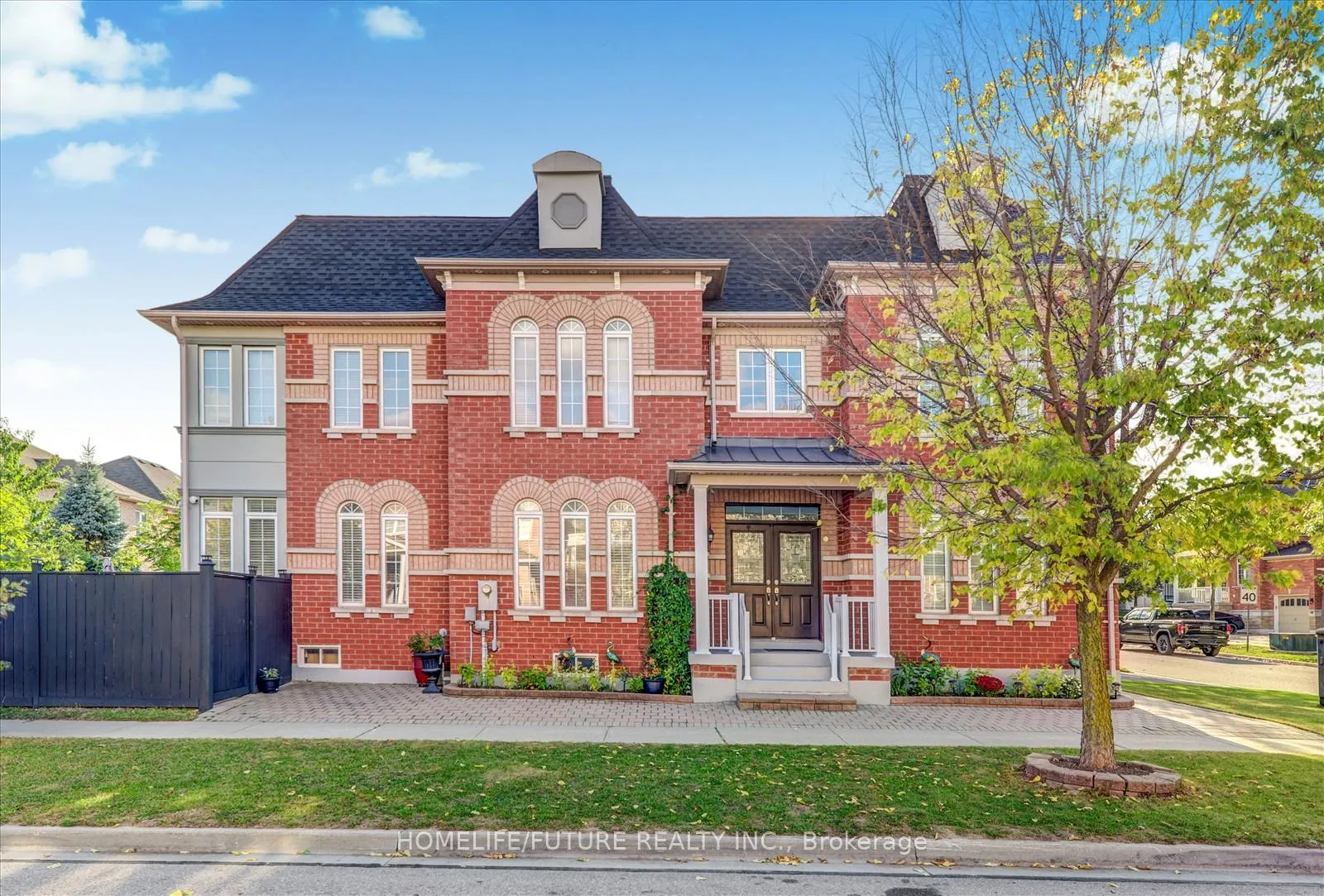 Photo 2 of 149 Stonechurch Crescent, Markham, Box Grove — HOMEH