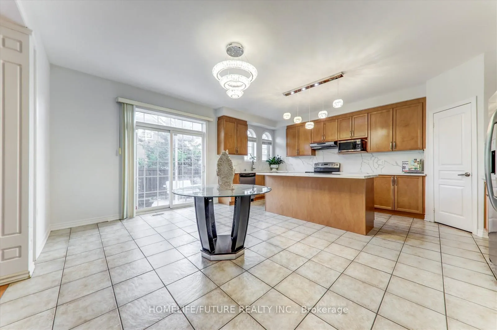 Photo 18 of 149 Stonechurch Crescent, Markham, Box Grove — HOMEH