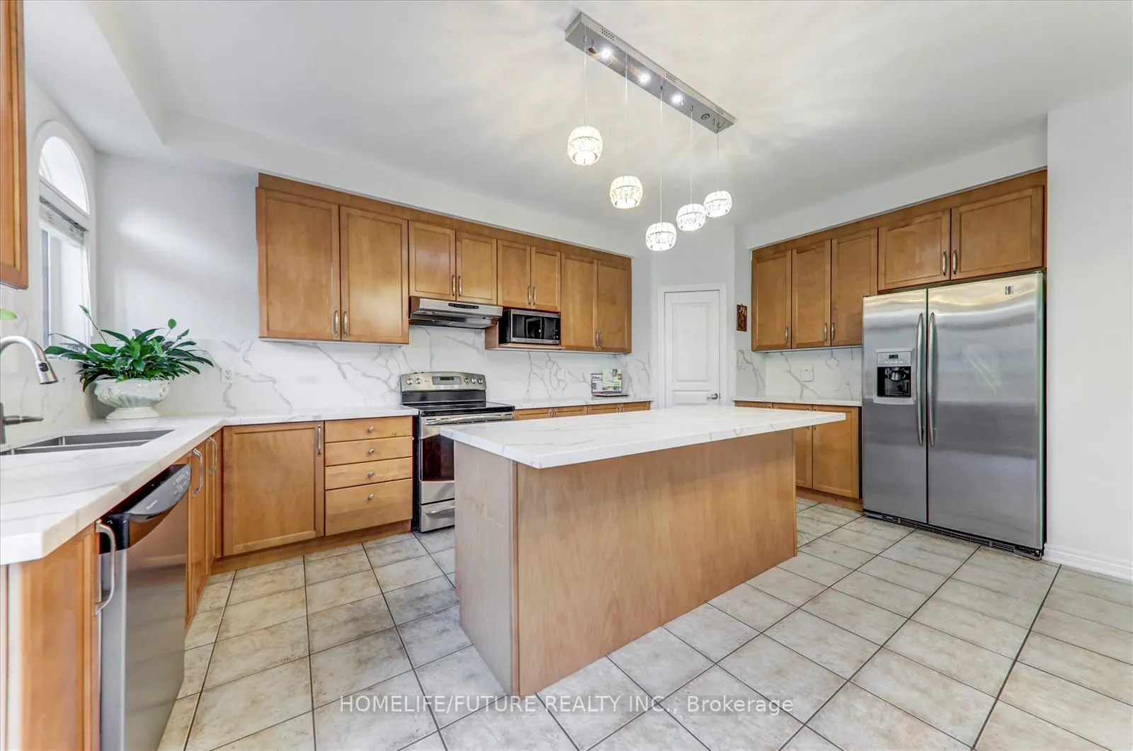 Photo 20 of 149 Stonechurch Crescent, Markham, Box Grove — HOMEH