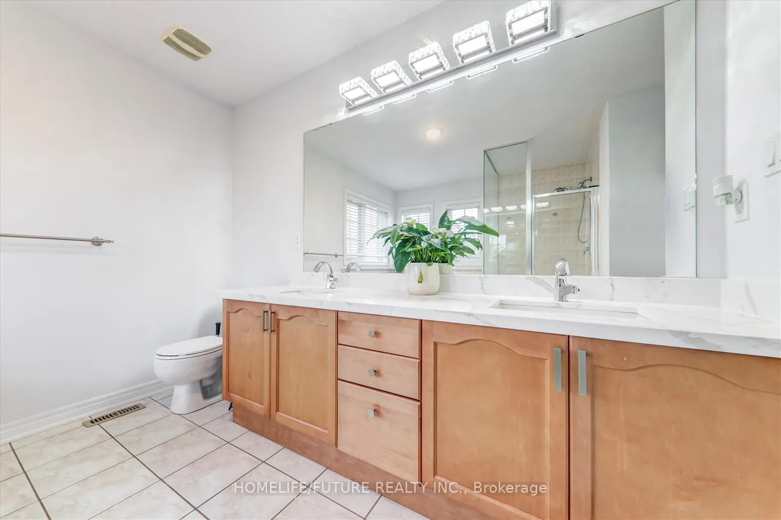 Photo 27 of 149 Stonechurch Crescent, Markham, Box Grove — HOMEH