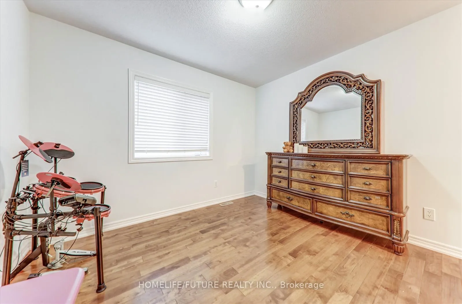 Photo 31 of 149 Stonechurch Crescent, Markham, Box Grove — HOMEH