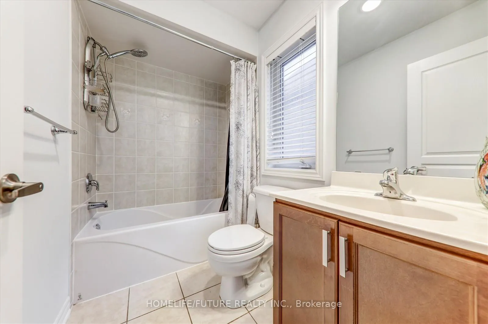 Photo 36 of 149 Stonechurch Crescent, Markham, Box Grove — HOMEH