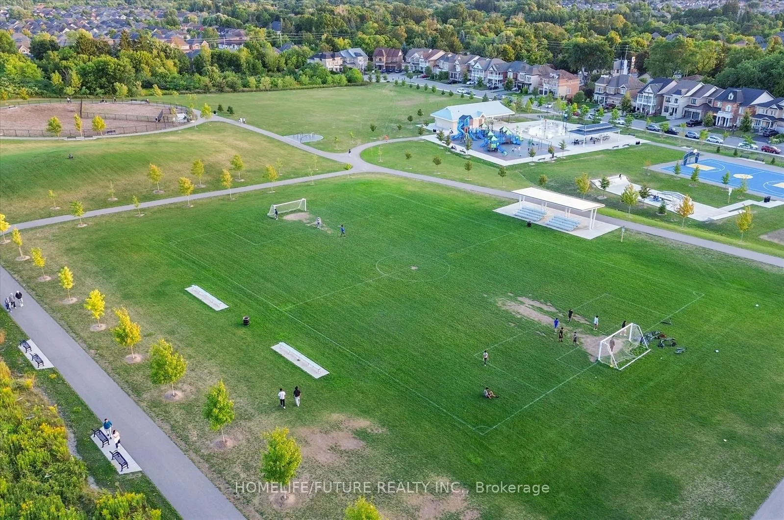 Photo 39 of 149 Stonechurch Crescent, Markham, Box Grove — HOMEH