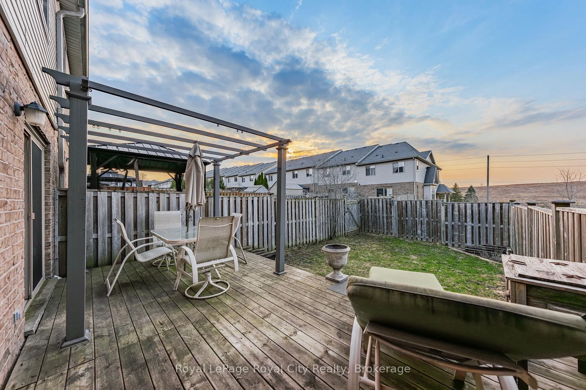 Photo 19 of 102 Edwards Street, Guelph, Grange Road — HOMEH
