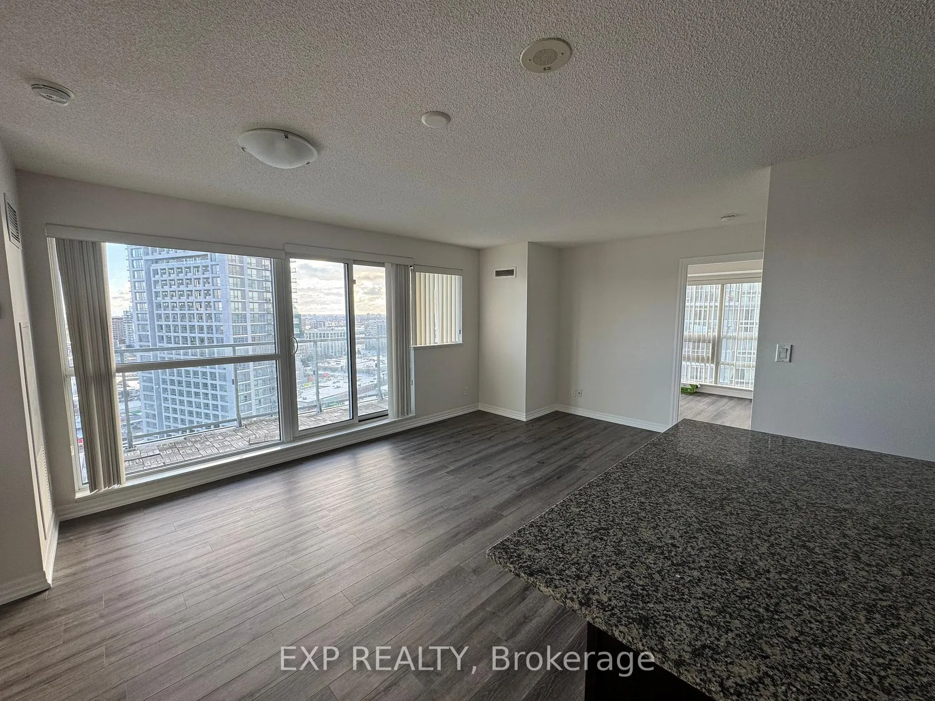 Photo 2 of Unit 2010, 2015 Sheppard Avenue E, North York, Henry Farm — HOMEH
