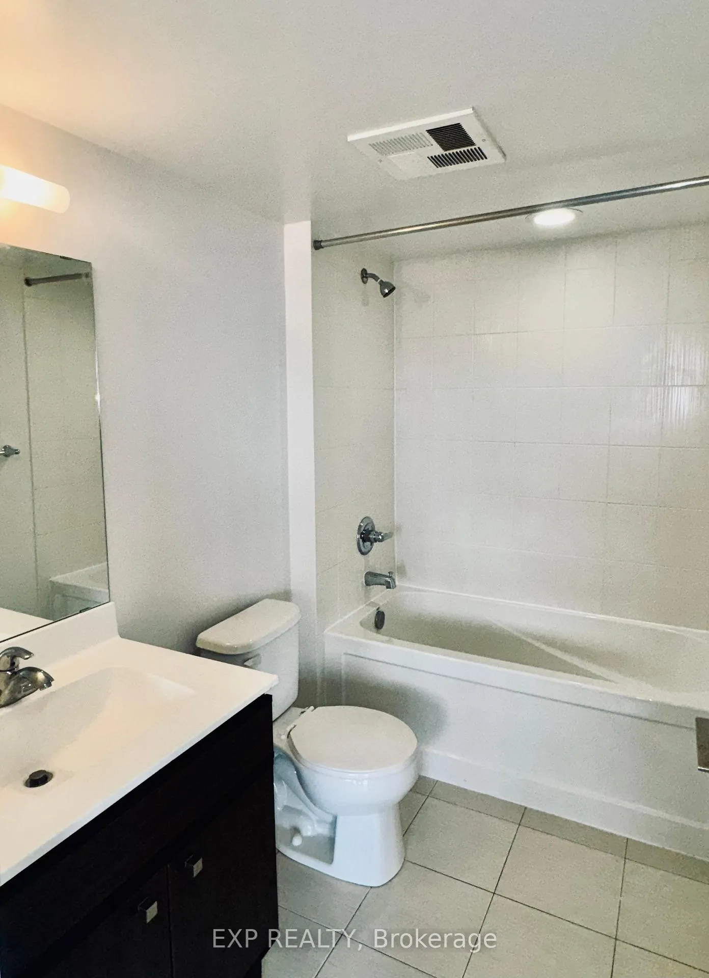 Photo 9 of Unit 2010, 2015 Sheppard Avenue E, North York, Henry Farm — HOMEH