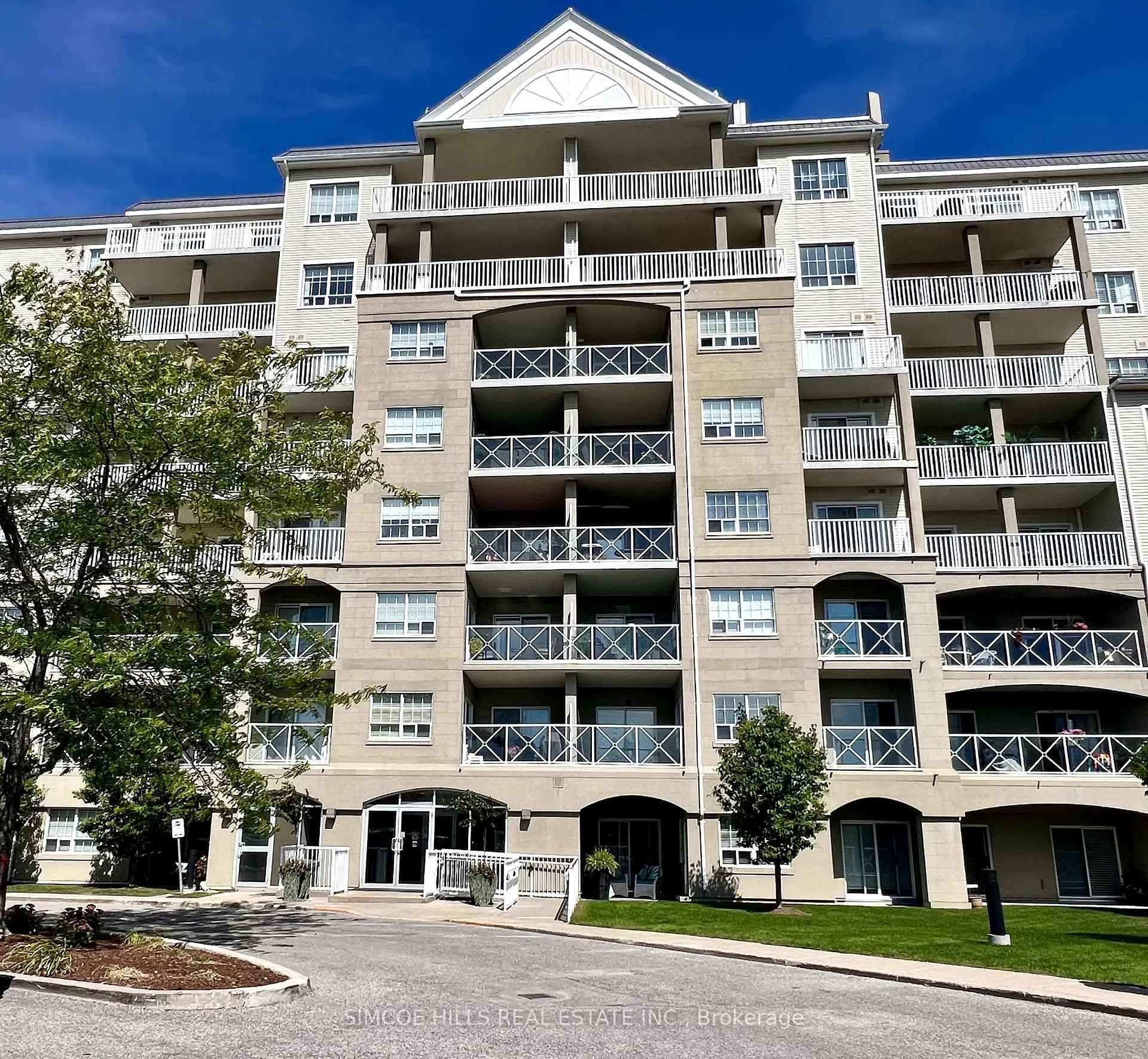Front of Unit 202, 354 Atherley Road
