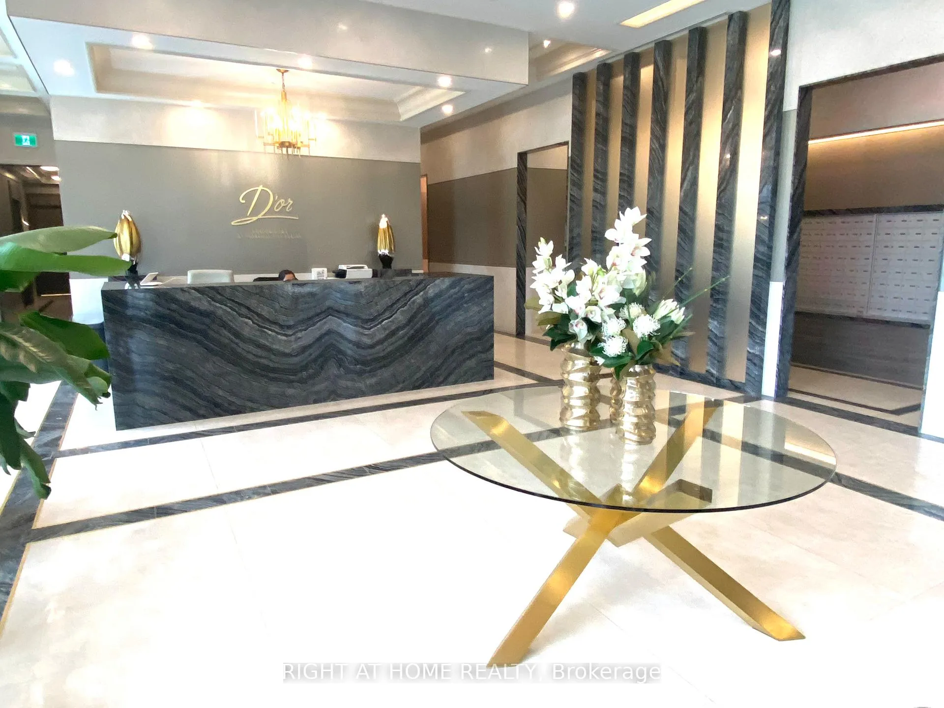 Photo 2 of Unit 514, 10 Gatineau Drive, Vaughan, Beverley Glen — HOMEH