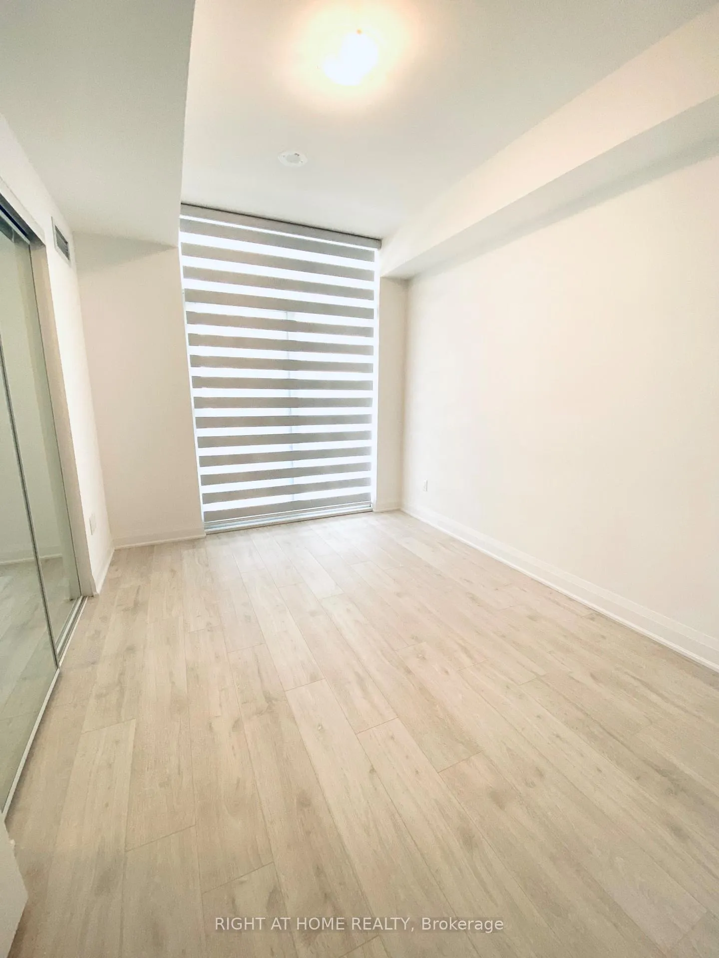 Photo 11 of Unit 514, 10 Gatineau Drive, Vaughan, Beverley Glen — HOMEH