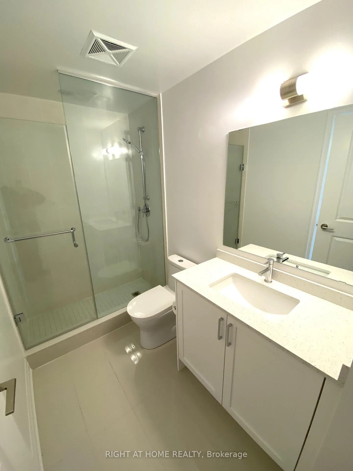 Photo 12 of Unit 514, 10 Gatineau Drive, Vaughan, Beverley Glen — HOMEH