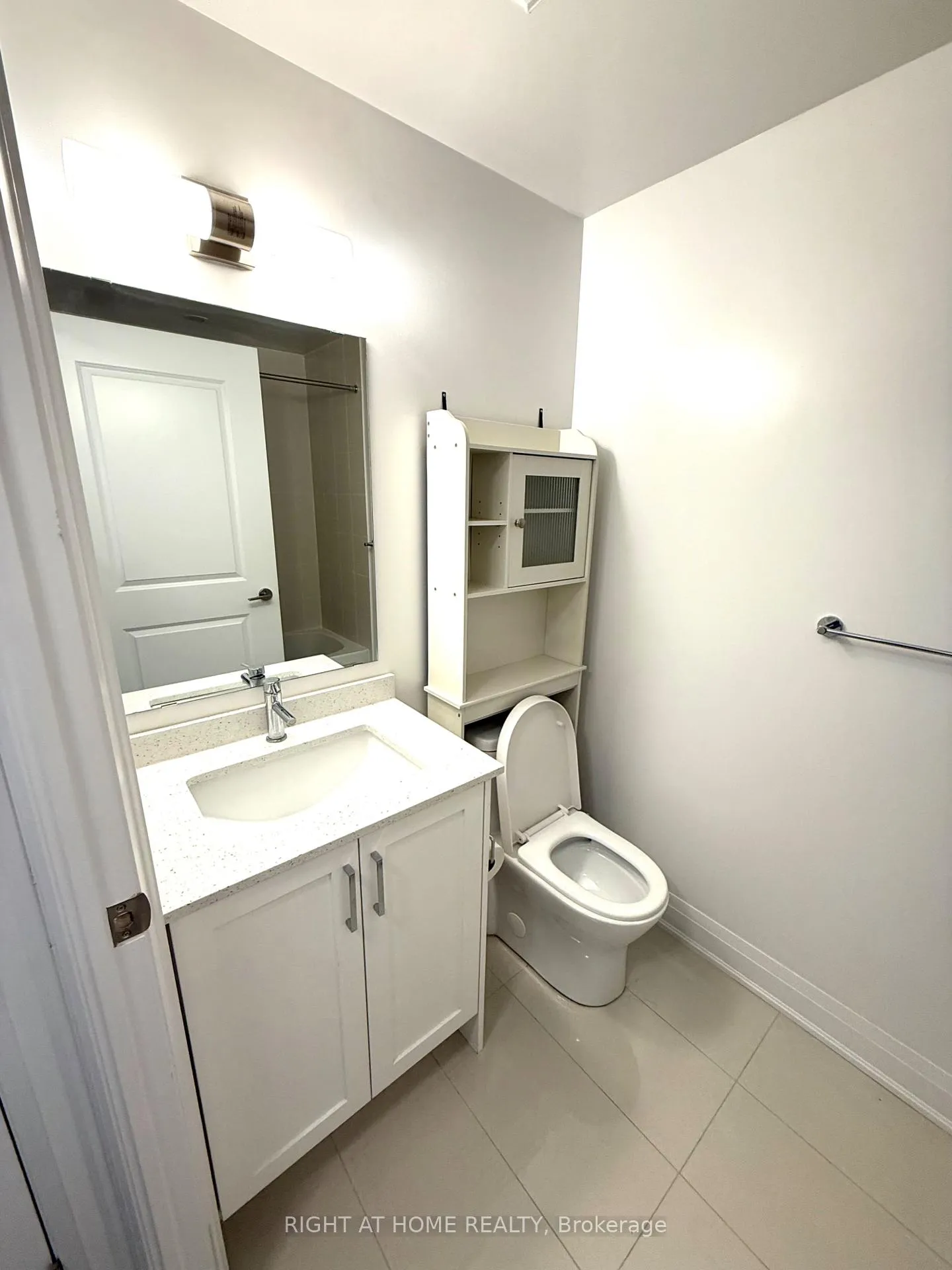 Photo 14 of Unit 514, 10 Gatineau Drive, Vaughan, Beverley Glen — HOMEH