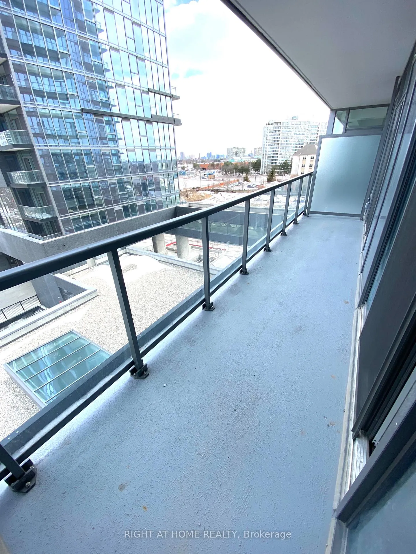 Photo 15 of Unit 514, 10 Gatineau Drive, Vaughan, Beverley Glen — HOMEH