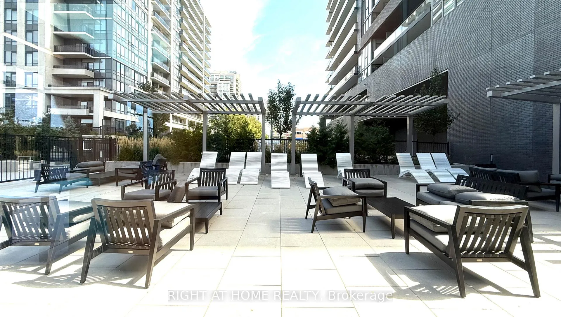 Photo 26 of Unit 514, 10 Gatineau Drive, Vaughan, Beverley Glen — HOMEH