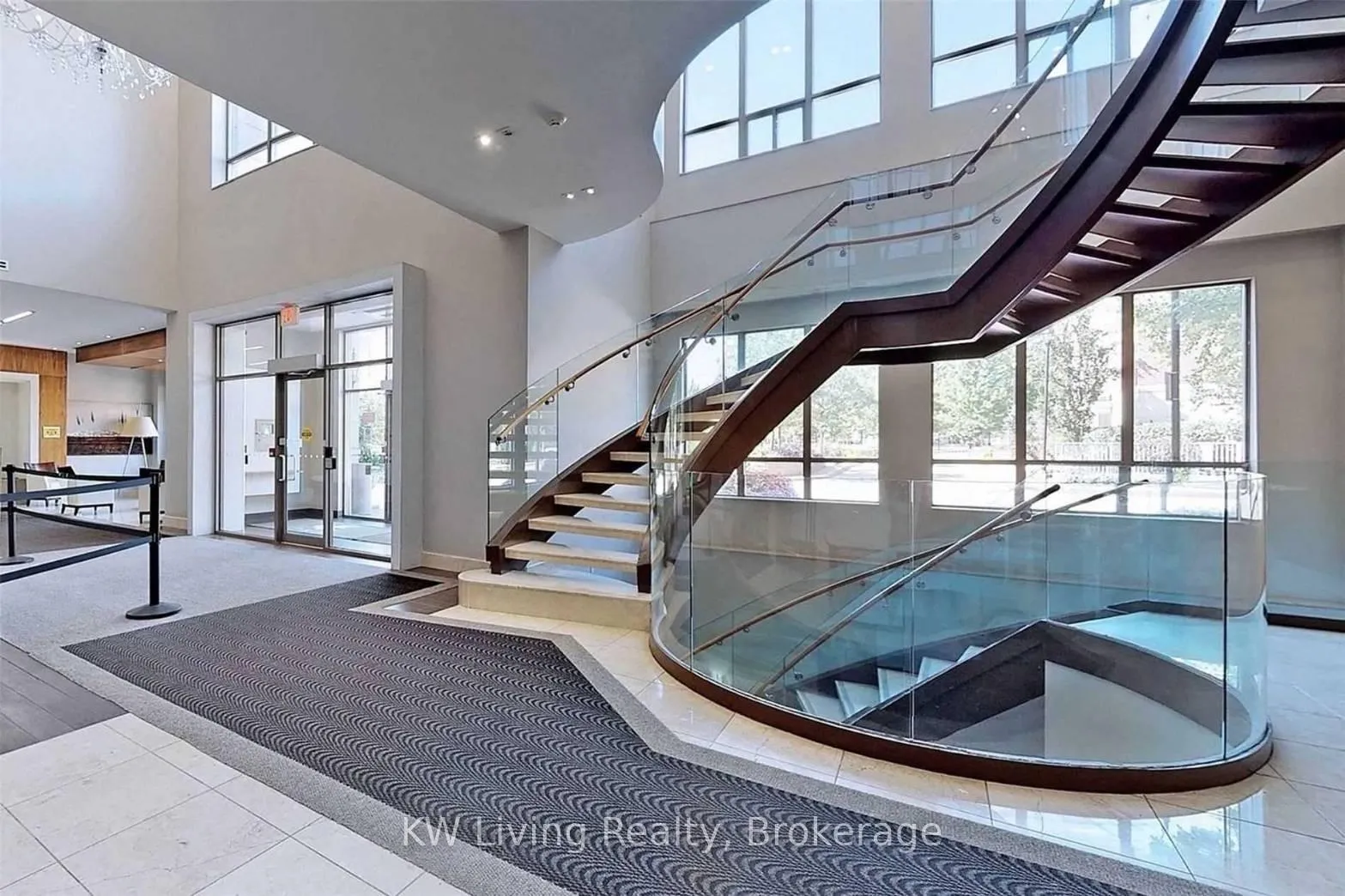 Photo 4 of Unit 115, 37 Galleria Parkway, Markham, Commerce Valley — HOMEH