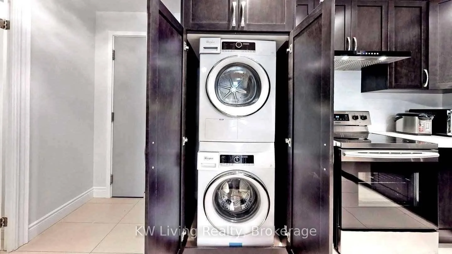 Photo 6 of Unit 115, 37 Galleria Parkway, Markham, Commerce Valley — HOMEH