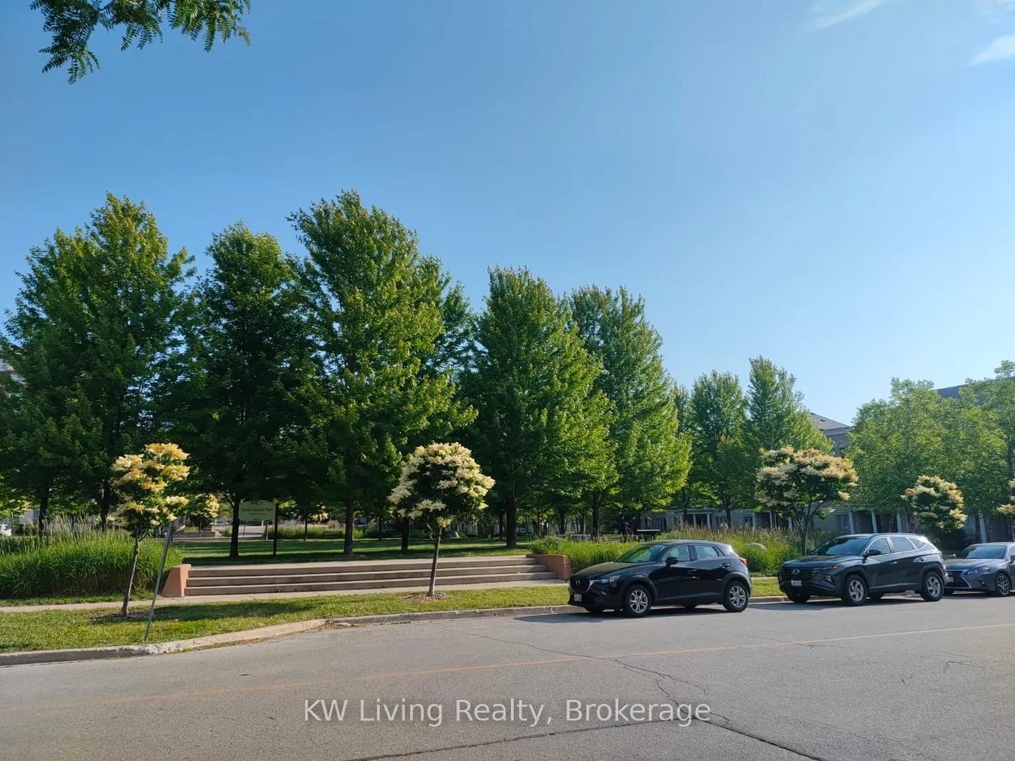 Photo 13 of Unit 115, 37 Galleria Parkway, Markham, Commerce Valley — HOMEH
