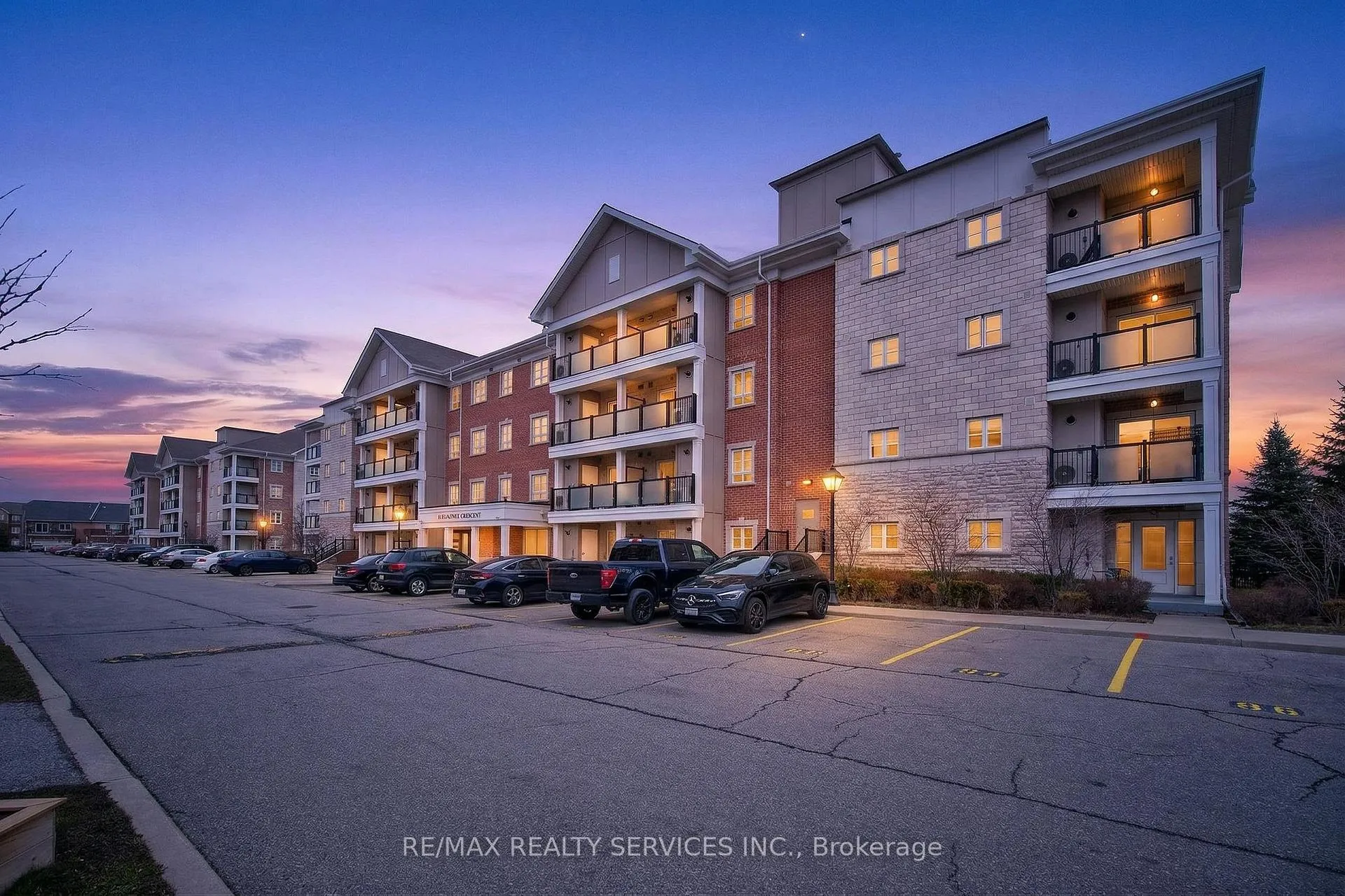 Photo 2 of Unit 301, 70 Baycliffe Crescent, Brampton, Northwest Brampton — HOMEH