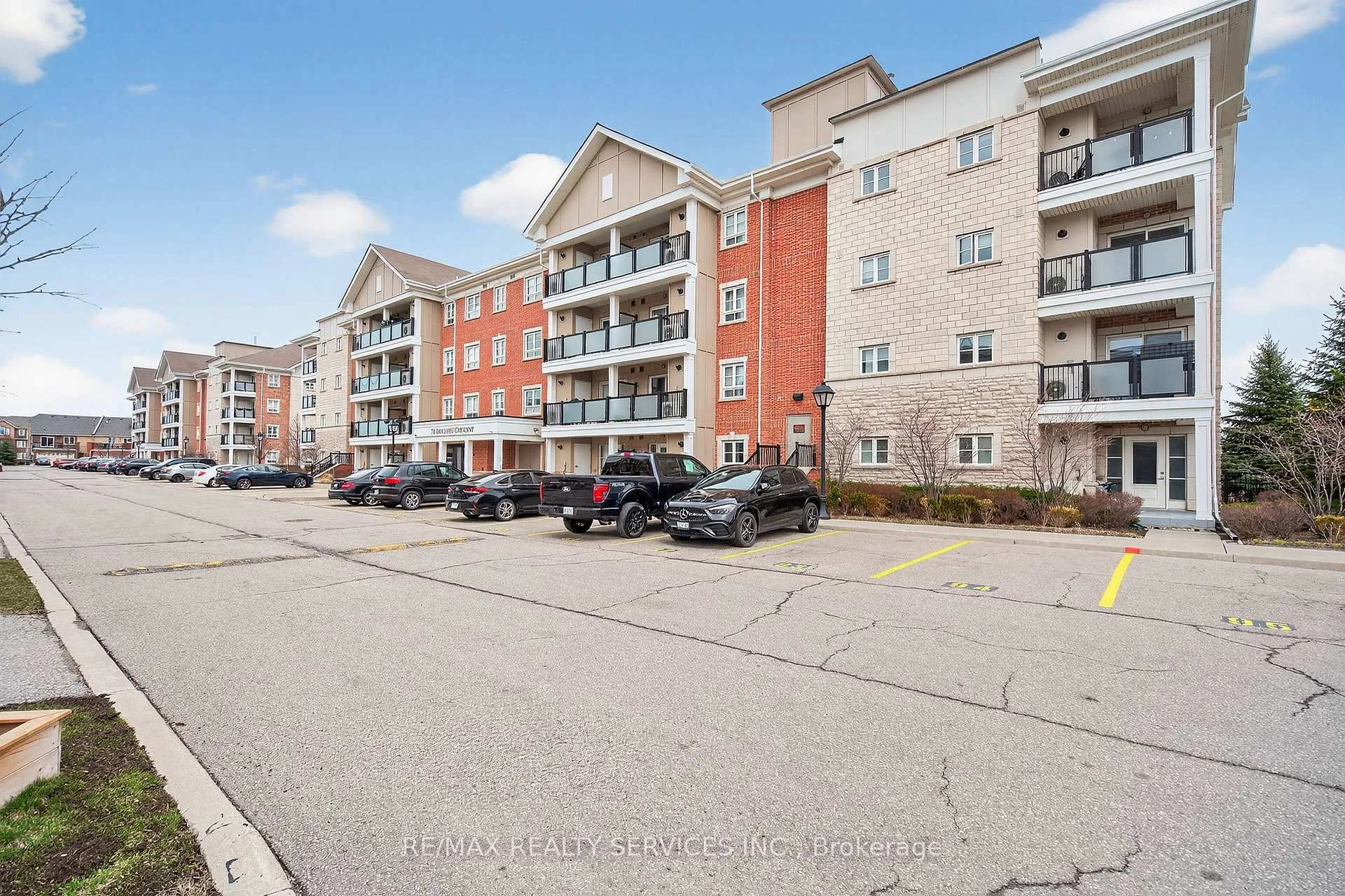 Photo 17 of Unit 301, 70 Baycliffe Crescent, Brampton, Northwest Brampton — HOMEH