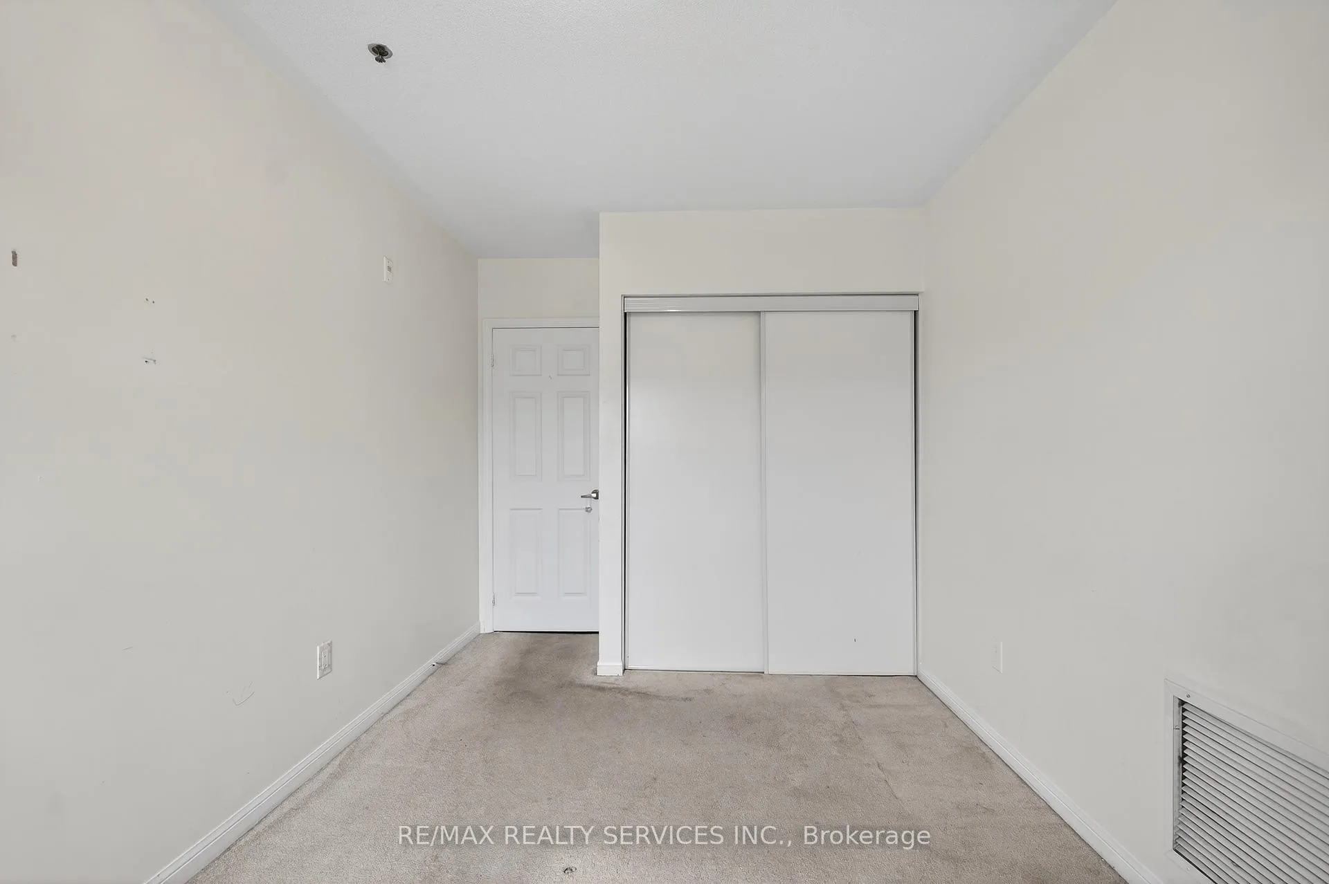 Photo 45 of Unit 301, 70 Baycliffe Crescent, Brampton, Northwest Brampton — HOMEH