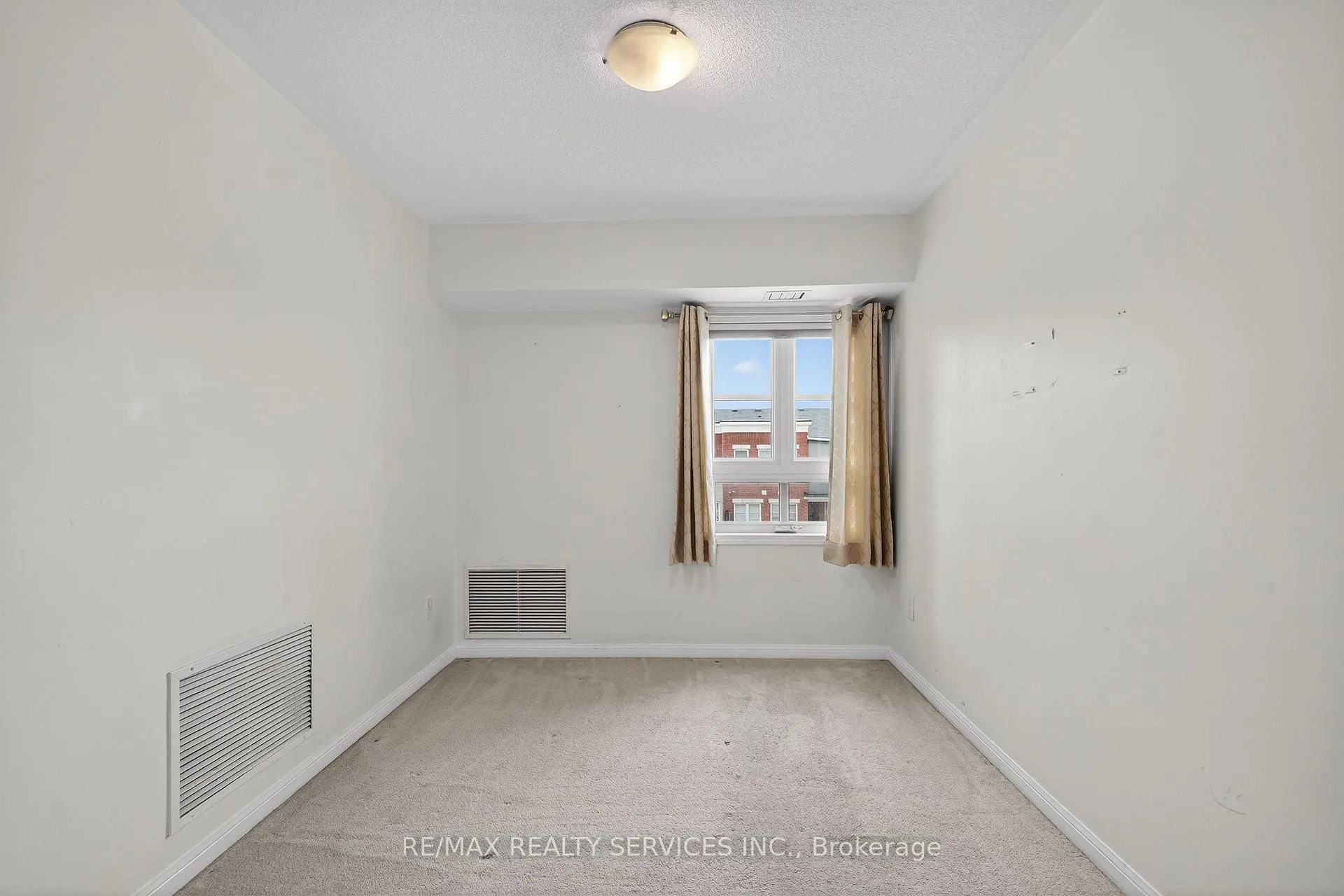 Photo 46 of Unit 301, 70 Baycliffe Crescent, Brampton, Northwest Brampton — HOMEH