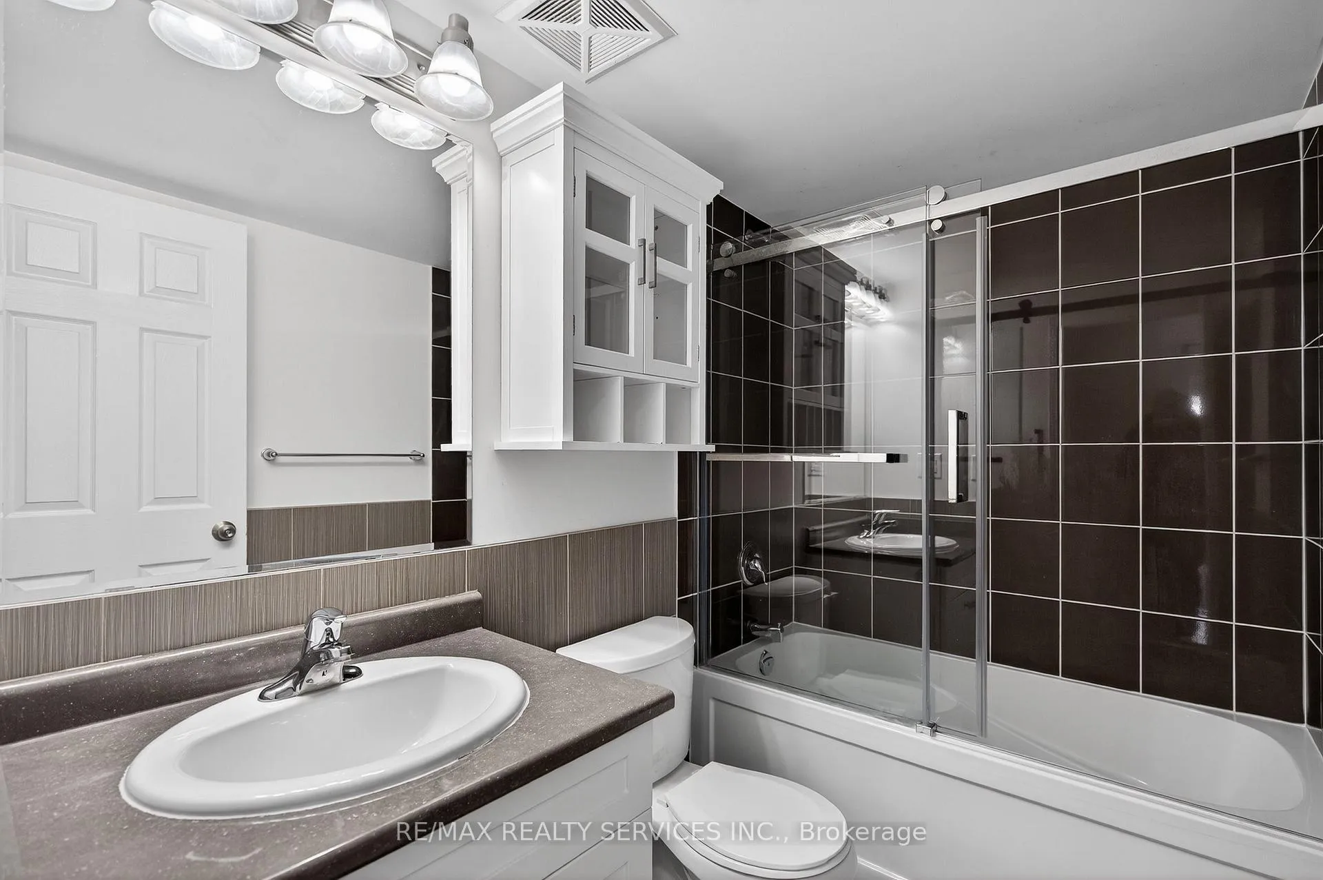 Photo 47 of Unit 301, 70 Baycliffe Crescent, Brampton, Northwest Brampton — HOMEH