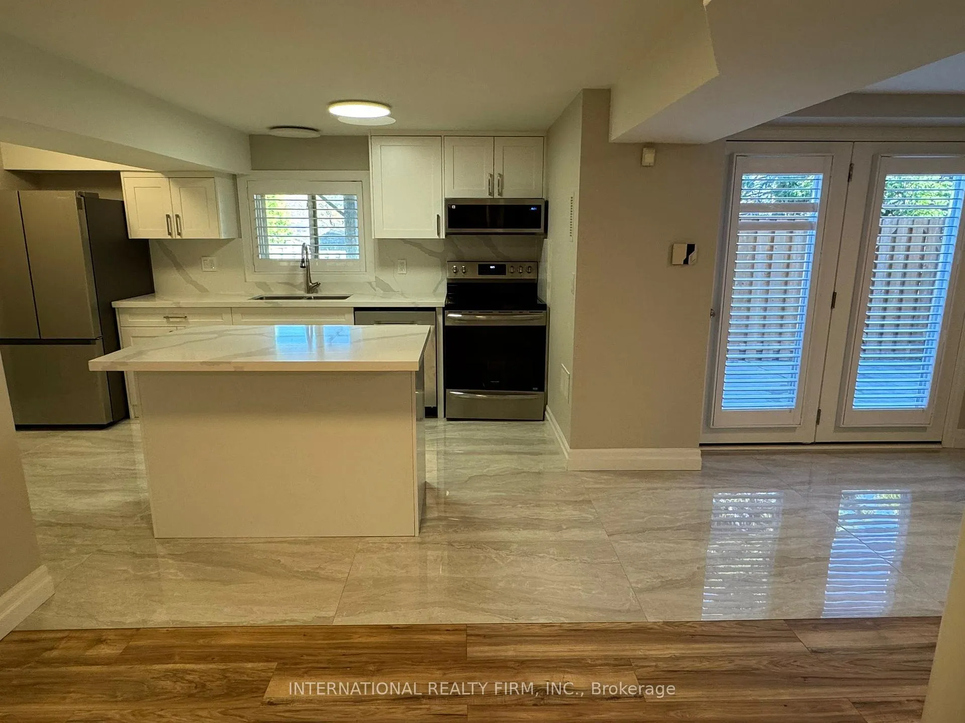 Photo 6 of Unit Bsmnt, 114 Crawford Rose Drive, Aurora, Aurora Heights — HOMEH